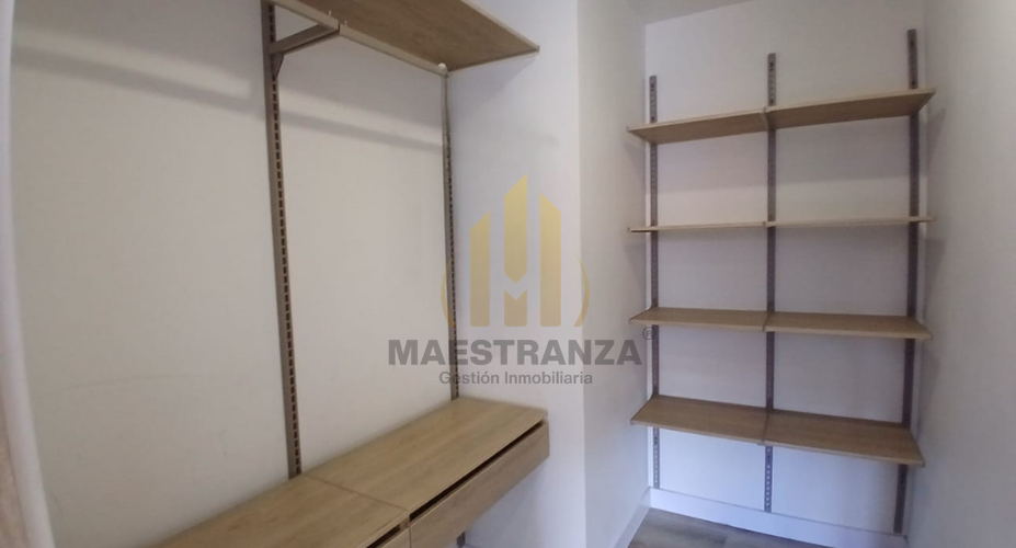 Apartaestudio en venta en La Aguacatala, Medellín, 62 m² · foto 15 de 16