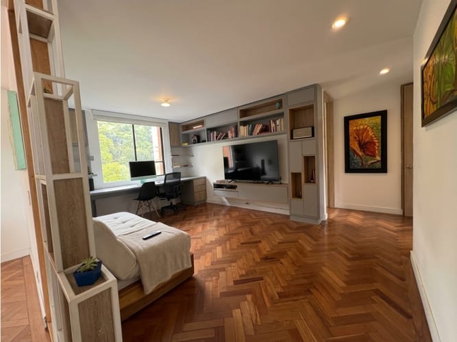 Apartamento en venta en El Tesoro, Medellín · foto 4 de 10