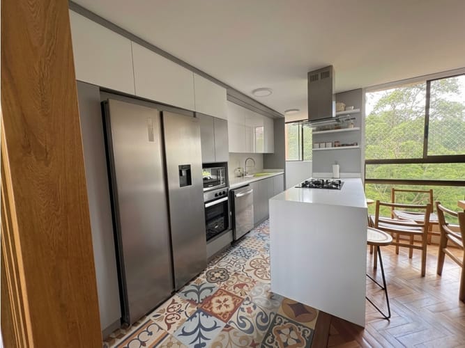 Apartamento en venta en El Tesoro, Medellín · foto 7 de 10