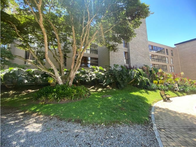 Apartamento de 3 alcobas en venta en Vilachuaga, Rionegro, 346 m² · foto 2 de 24