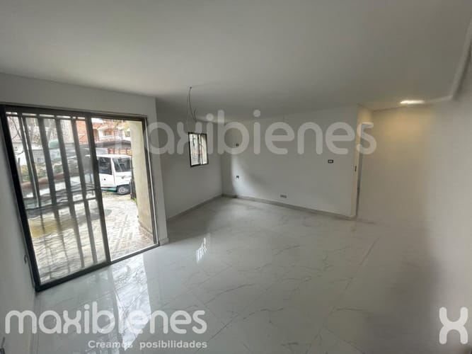 Casa de 2 alcobas en arriendo en Urbanizacion Nueva Andalucia, Medellín, 80 m² · foto 2 de 9