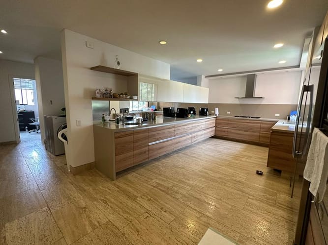 Apartamento de 3 alcobas en arriendo en Santa Teresita, Cali, 420 m² · foto 7 de 24