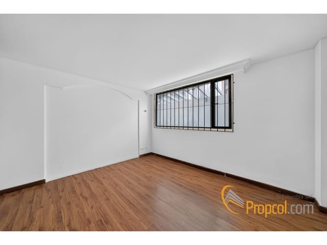 Apartamento en venta en La Calleja, Bogotá, 133 m² · foto 7 de 13