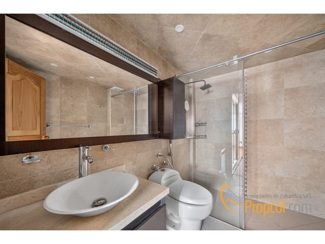 Apartamento en venta en La Calleja, Bogotá, 133 m² · foto 8 de 13