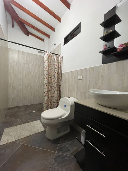 Casa de 3 alcobas en venta en San Luis, Rionegro, 317 m² · foto 23 de 24