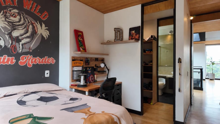 Casa de 3 alcobas en venta en Loma Del Chocho, Envigado, 310 m² · foto 22 de 24
