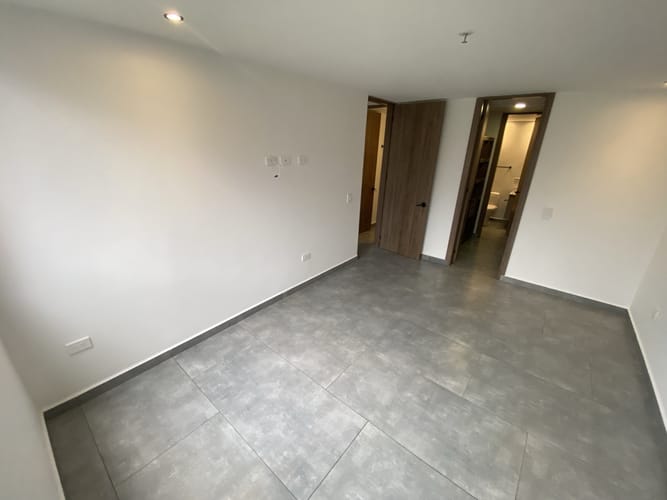 Apartamento de 2 alcobas en arriendo en Zuñiga, Medellín, 106 m² · foto 9 de 16