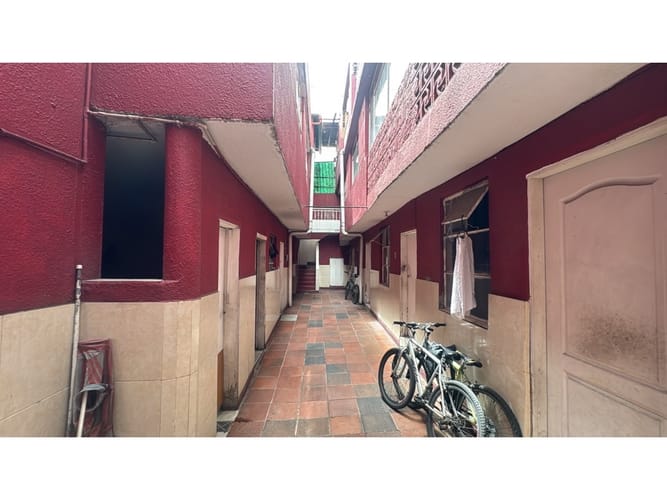 Casa de 5 alcobas en venta en Claret, Bogotá, 178 m² · foto 7 de 21