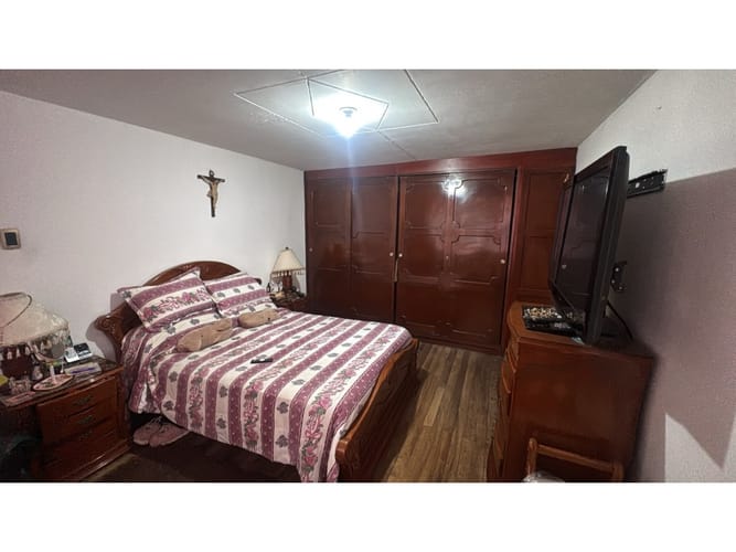 Casa de 5 alcobas en venta en Claret, Bogotá, 178 m² · foto 10 de 21