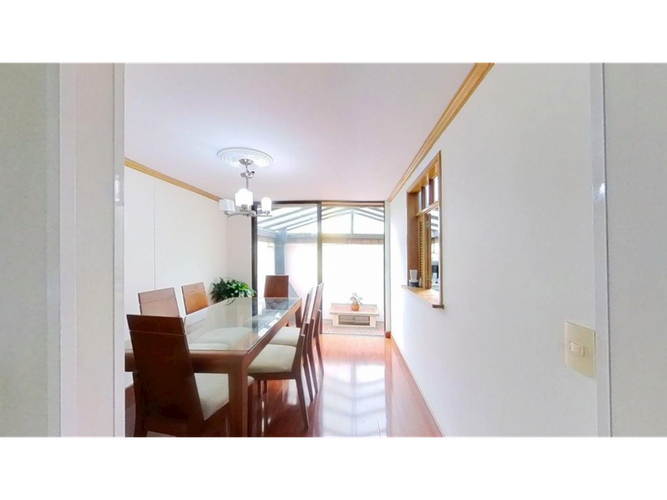 Casa de 4 alcobas en venta en Parques De Lorena, Bogotá, 152 m² · foto 3 de 16