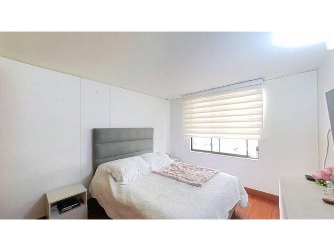 Casa de 4 alcobas en venta en Parques De Lorena, Bogotá, 152 m² · foto 9 de 16