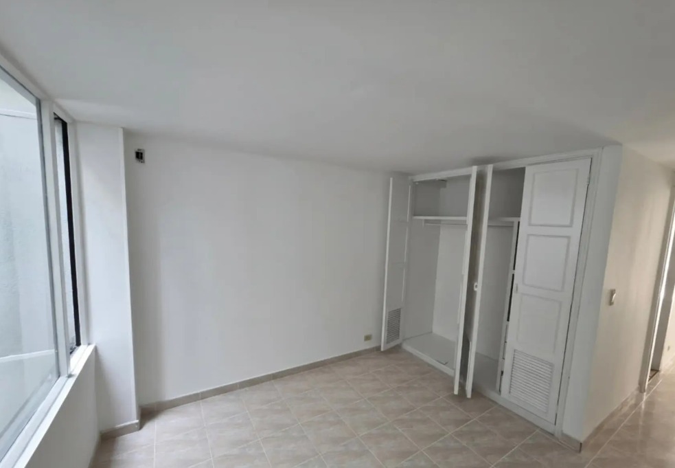 Apartamento en venta en Alhambra, Bogotá · foto 2 de 9