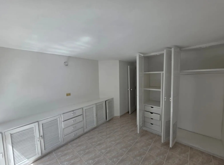 Apartamento en venta en Alhambra, Bogotá · foto 7 de 9