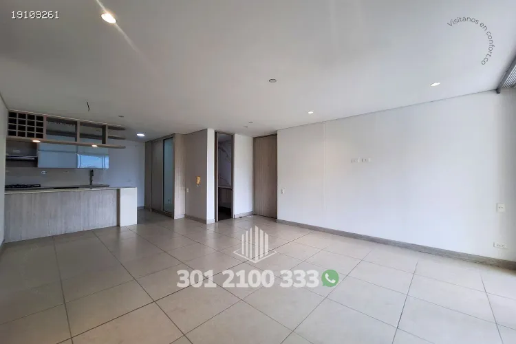 Apartamento de 3 alcobas en arriendo en Castropol, Medellín, 115 m² · foto 4 de 24