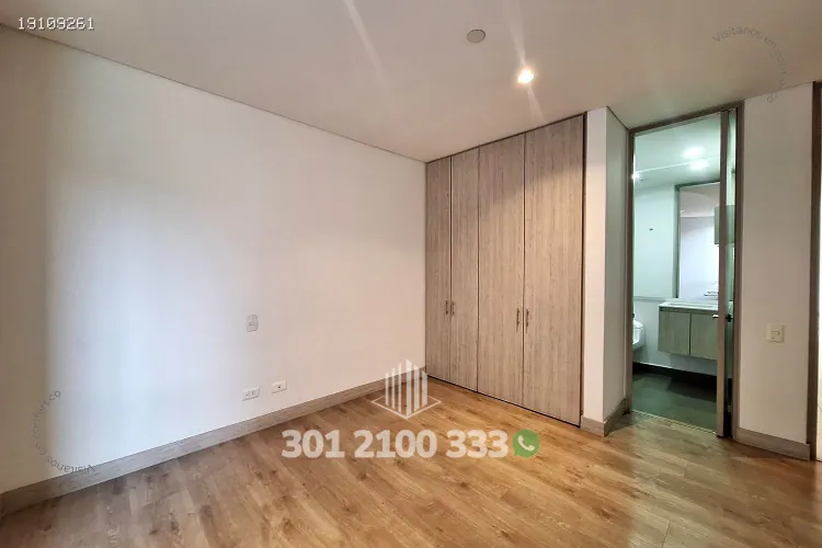 Apartamento de 3 alcobas en arriendo en Castropol, Medellín, 115 m² · foto 16 de 24