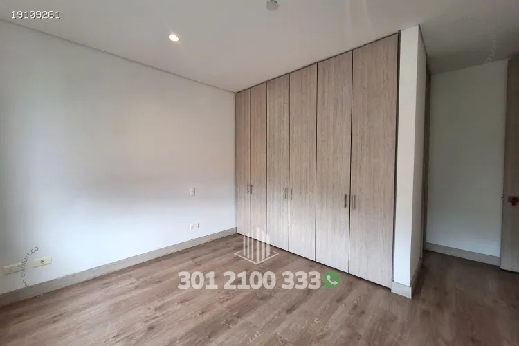 Apartamento de 3 alcobas en arriendo en Castropol, Medellín, 115 m² · foto 19 de 24