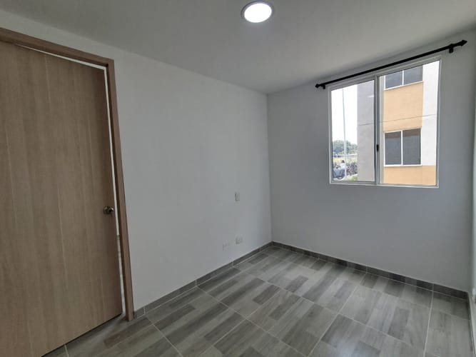 Apartamento de 2 alcobas en venta en Candelaria, 60 m² · foto 5 de 15