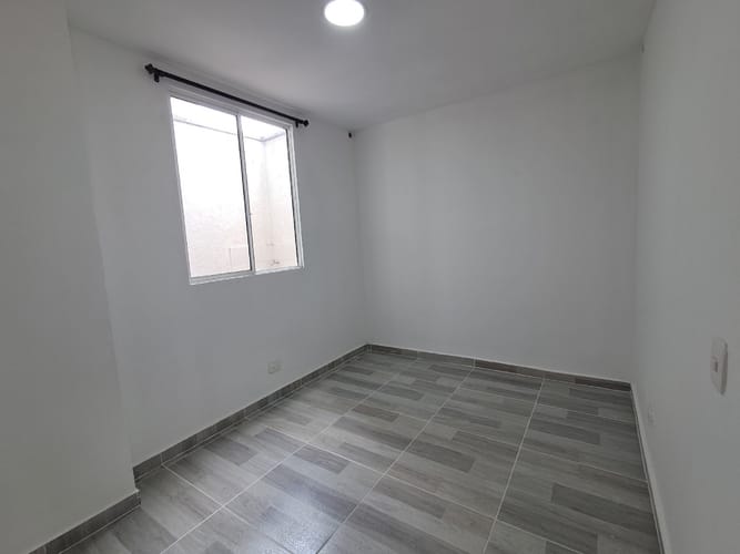Apartamento de 2 alcobas en venta en Candelaria, 60 m² · foto 6 de 15