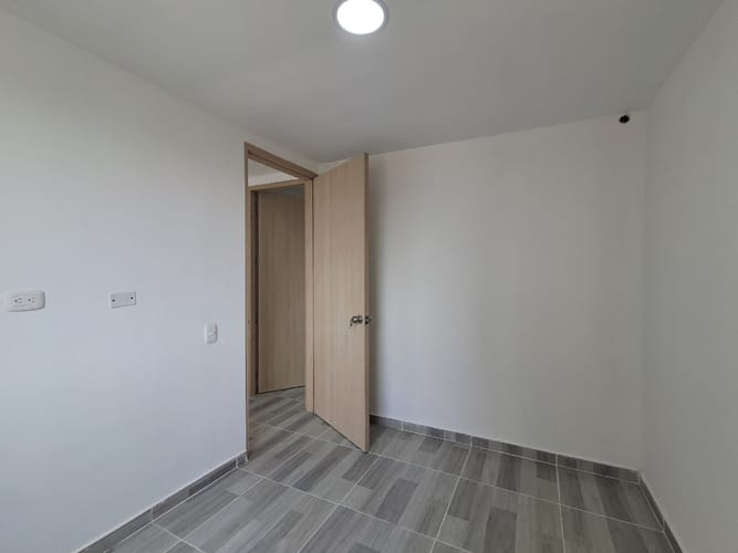 Apartamento de 2 alcobas en venta en Candelaria, 60 m² · foto 9 de 15