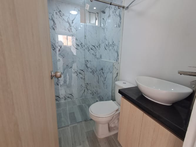 Apartamento de 2 alcobas en venta en Candelaria, 60 m² · foto 11 de 15