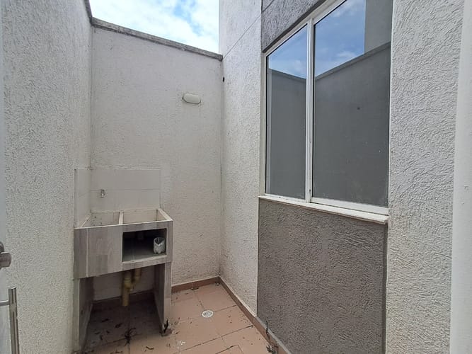 Apartamento de 2 alcobas en venta en Candelaria, 60 m² · foto 12 de 15