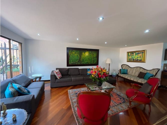 Apartamento en venta en Los Rosales, Bogotá · foto 4 de 24
