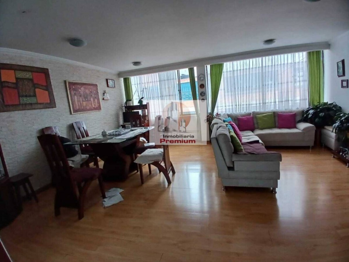Casa en venta en Villa Maria I, Bogotá · foto 3 de 24