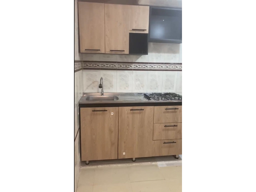 Casa en venta en Fontibon, Bogotá · foto 3 de 14