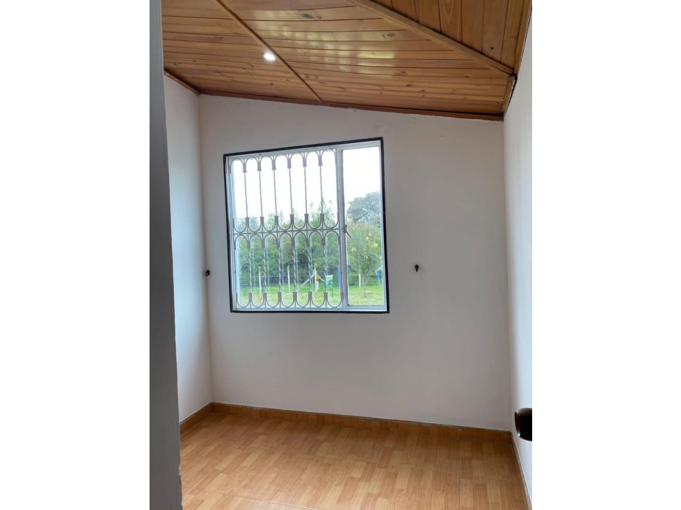 Casa en venta en Fontibon, Bogotá · foto 7 de 14
