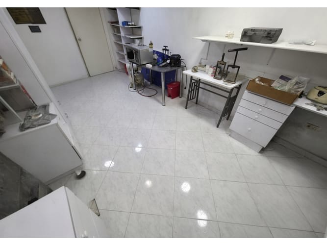 Local en arriendo en Villa Nueva, Medellín, 270 m² · foto 3 de 24