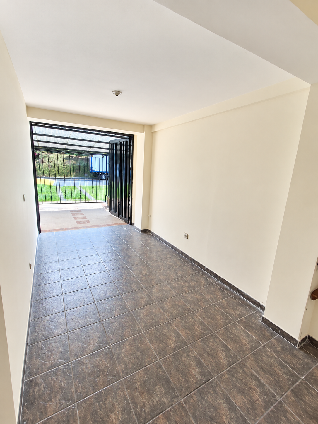 Casa en venta en El Poblado Ii Etapa, Pereira · foto 11 de 14