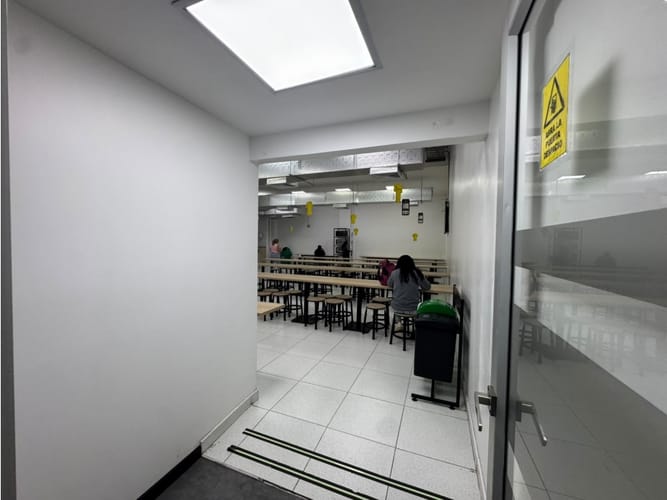 Oficina en arriendo en Shellmar, Medellín, 1500 m² · foto 9 de 24