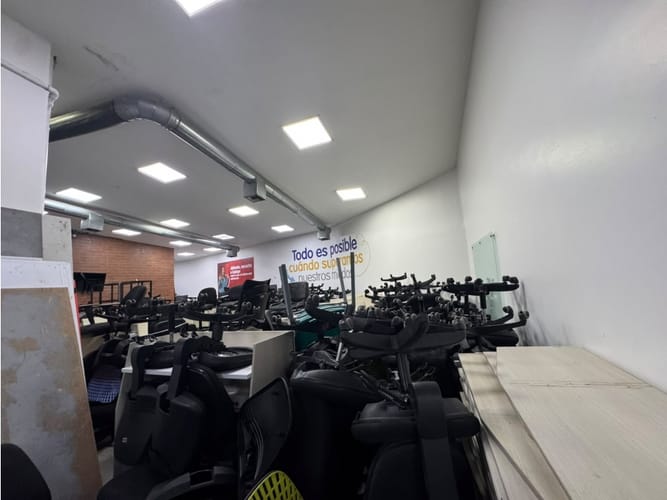 Oficina en arriendo en Shellmar, Medellín, 1500 m² · foto 11 de 24