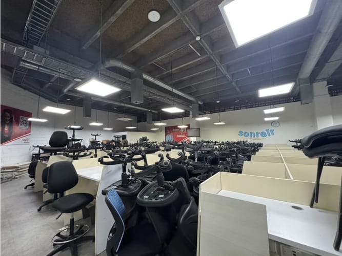 Oficina en arriendo en Shellmar, Medellín, 1500 m² · foto 15 de 24
