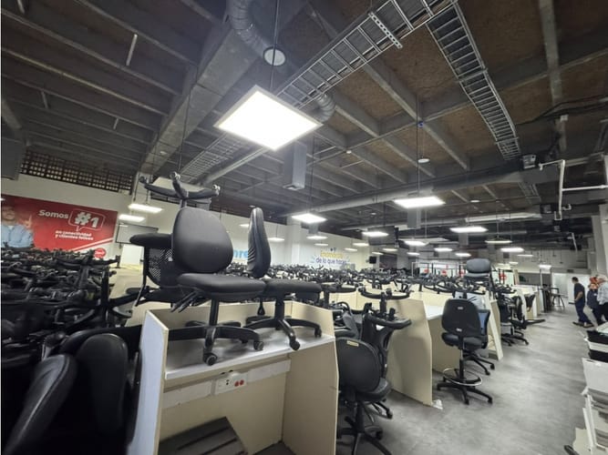 Oficina en arriendo en Shellmar, Medellín, 1500 m² · foto 19 de 24