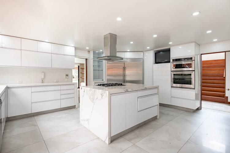 Casa en venta en San Jose De Bavaria, Bogotá · foto 8 de 20