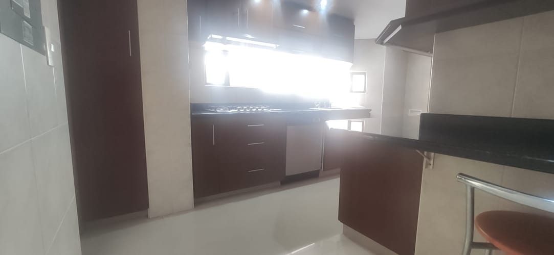 Apartamento en venta en Santa Barbara Central, Bogotá · foto 21 de 24