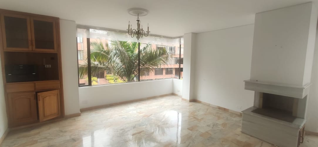 Apartamento en venta en Santa Barbara Central, Bogotá · foto 7 de 24