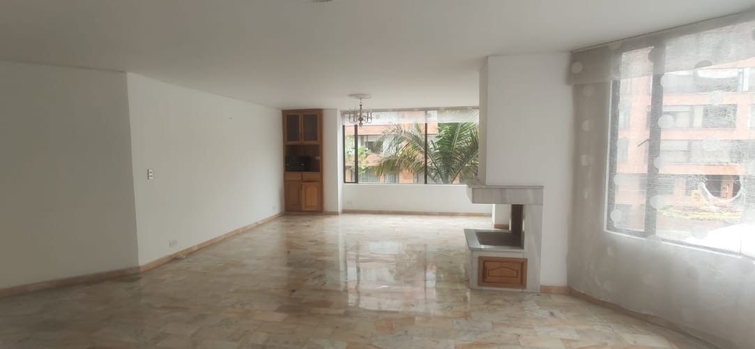 Apartamento en venta en Santa Barbara Central, Bogotá · foto 5 de 24