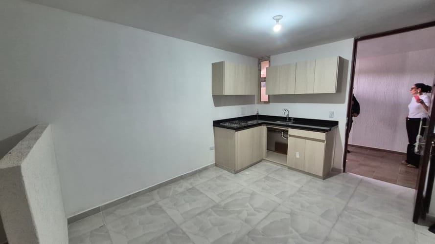 Apartamento de 2 alcobas en venta en Centro, Piedecuesta, 68 m² · foto 2 de 8
