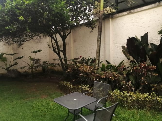 Casa de 7 alcobas en venta en Ciudad Jardin, Cali, 352 m² · foto 7 de 9