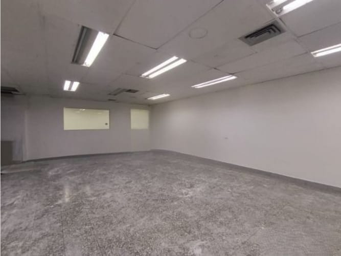 Local en venta en Prados De Sabaneta, Sabaneta, 133 m² · foto 2 de 9