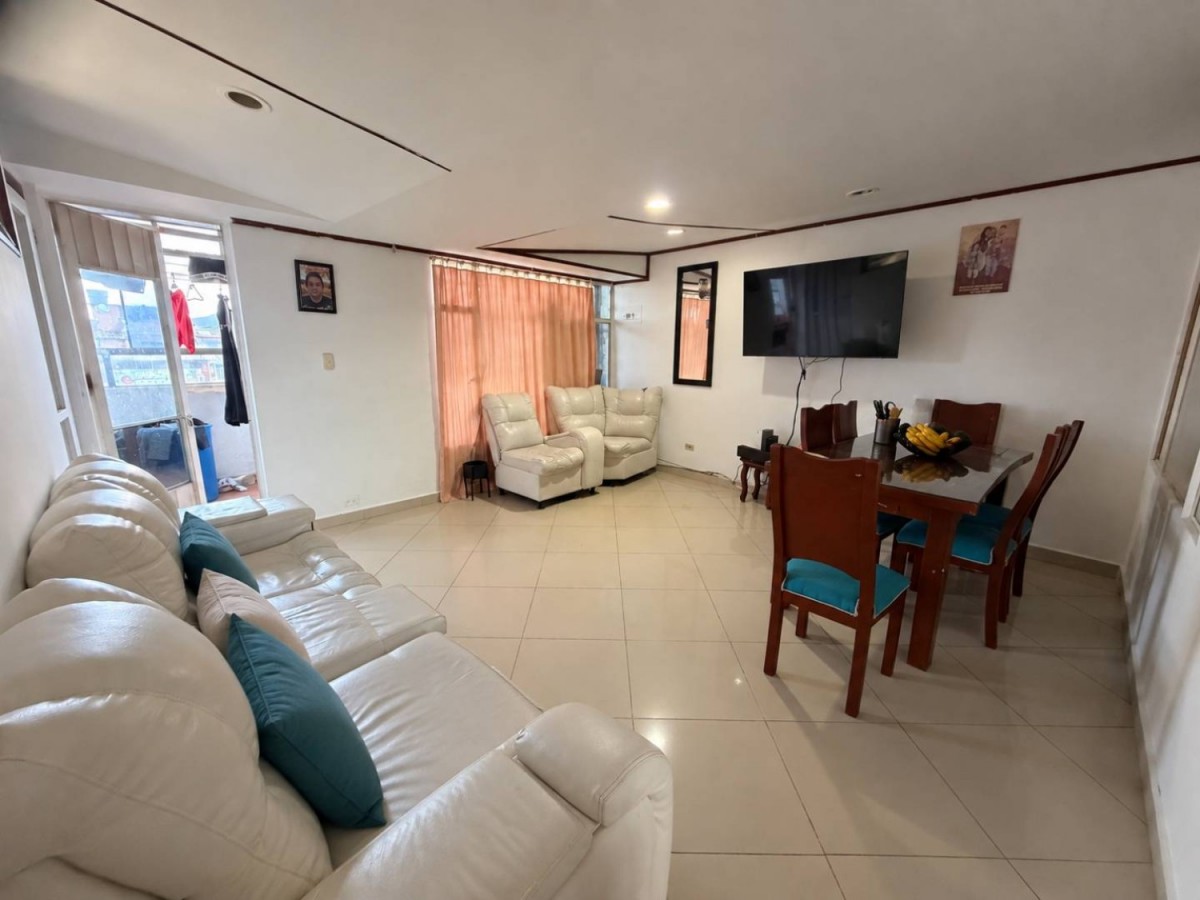 Casa en venta en La Gaitana Oriental, Bogotá · foto 14 de 24