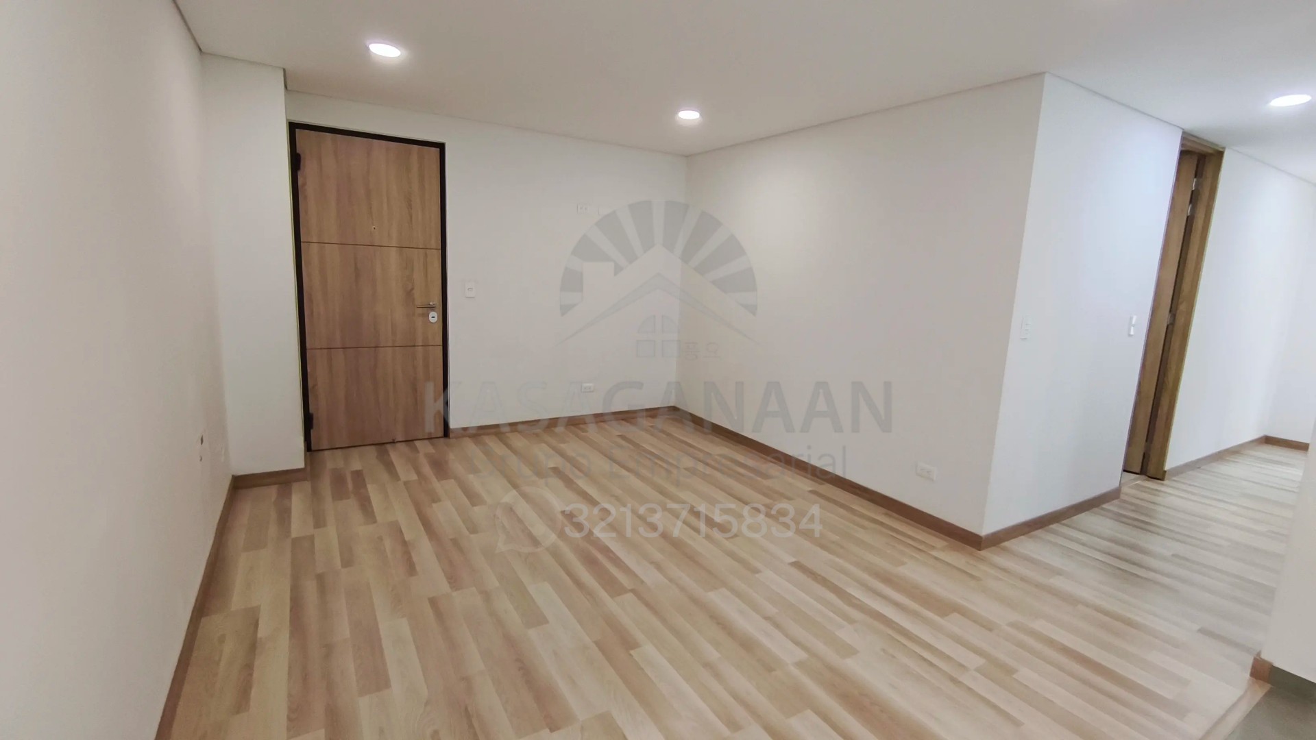 Apartamento en venta en Quinta Paredes, Bogotá · foto 3 de 24