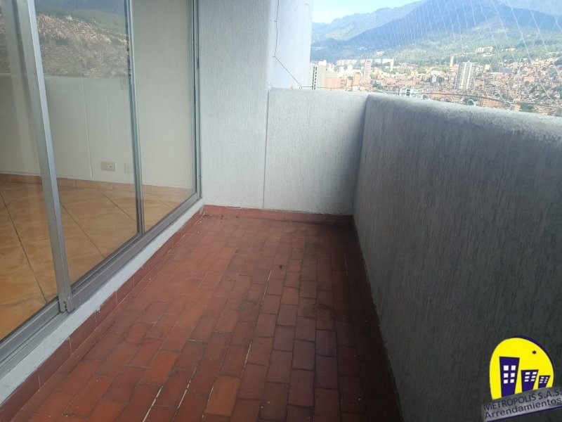 Apartamento en arriendo en Santa Lucia, Medellín · foto 5 de 19