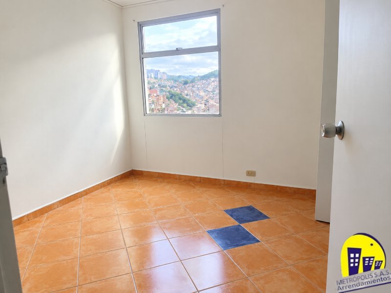 Apartamento en arriendo en Santa Lucia, Medellín · foto 10 de 19
