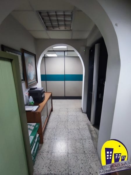 Oficina en arriendo en Popular, Medellín, 100 m² · foto 6 de 24