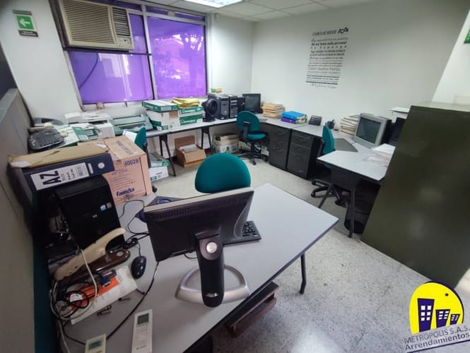 Oficina en arriendo en Popular, Medellín, 100 m² · foto 7 de 24