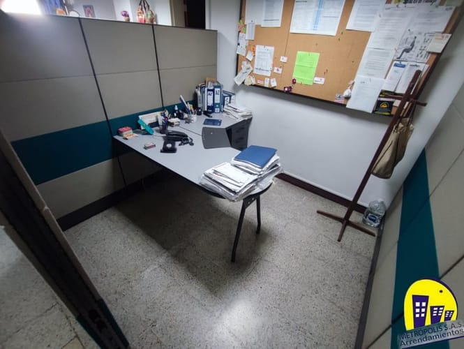 Oficina en arriendo en Popular, Medellín, 100 m² · foto 11 de 24