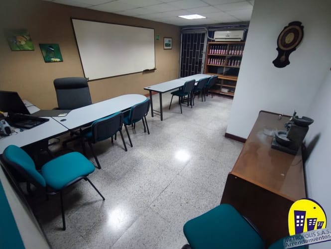 Oficina en arriendo en Popular, Medellín, 100 m² · foto 15 de 24